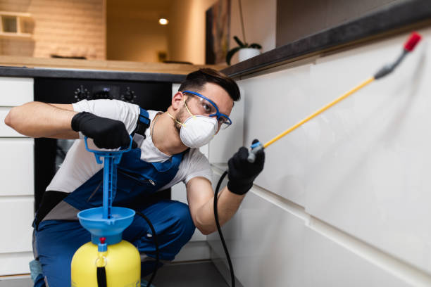 Best Pest Prevention Services  in Oshkosh, WI